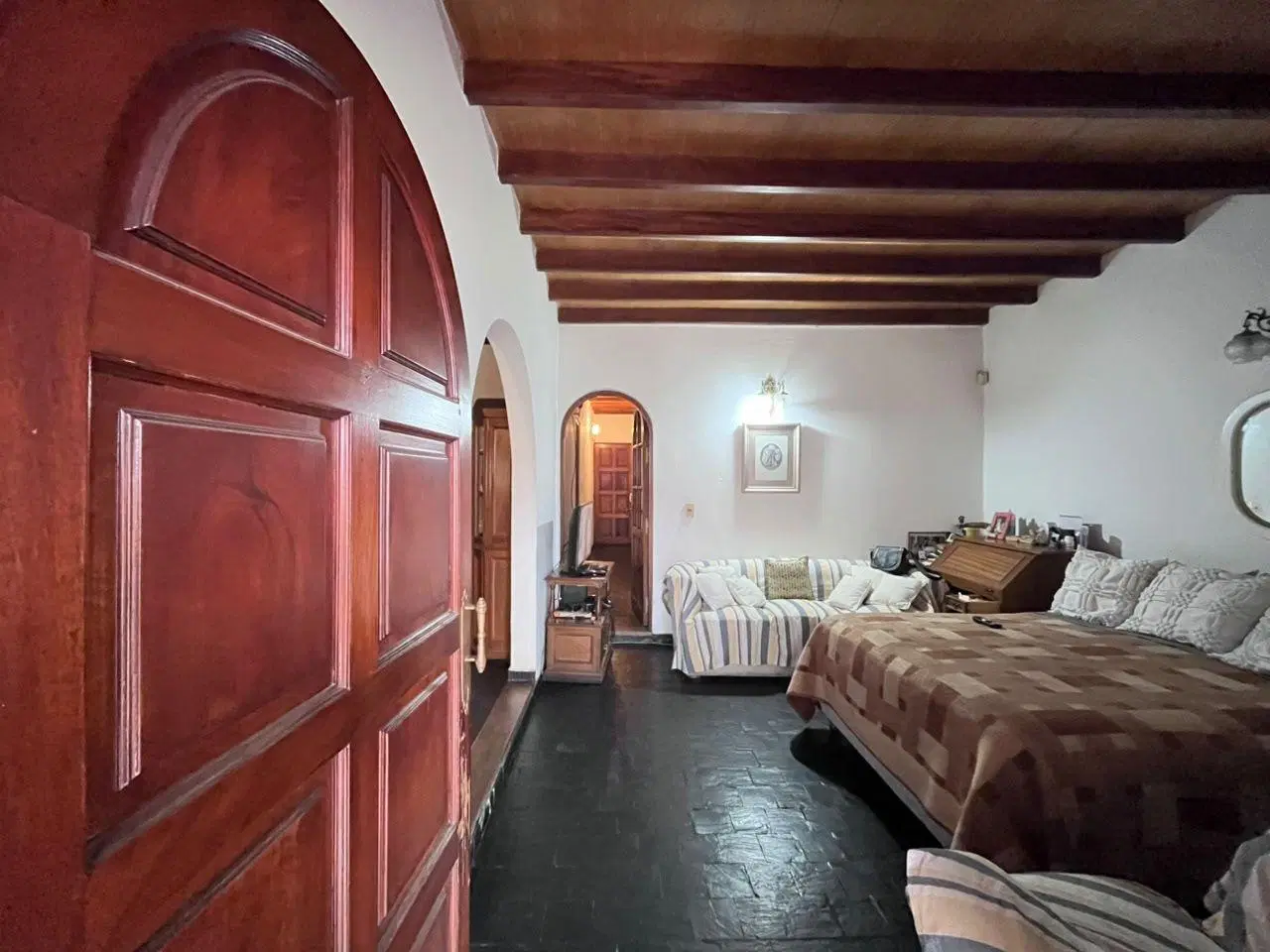 Casa 6 ambientes 4 dormitorios. | MARIQUITA SANCHEZ DE THOMPSON - (3F) 1044 8