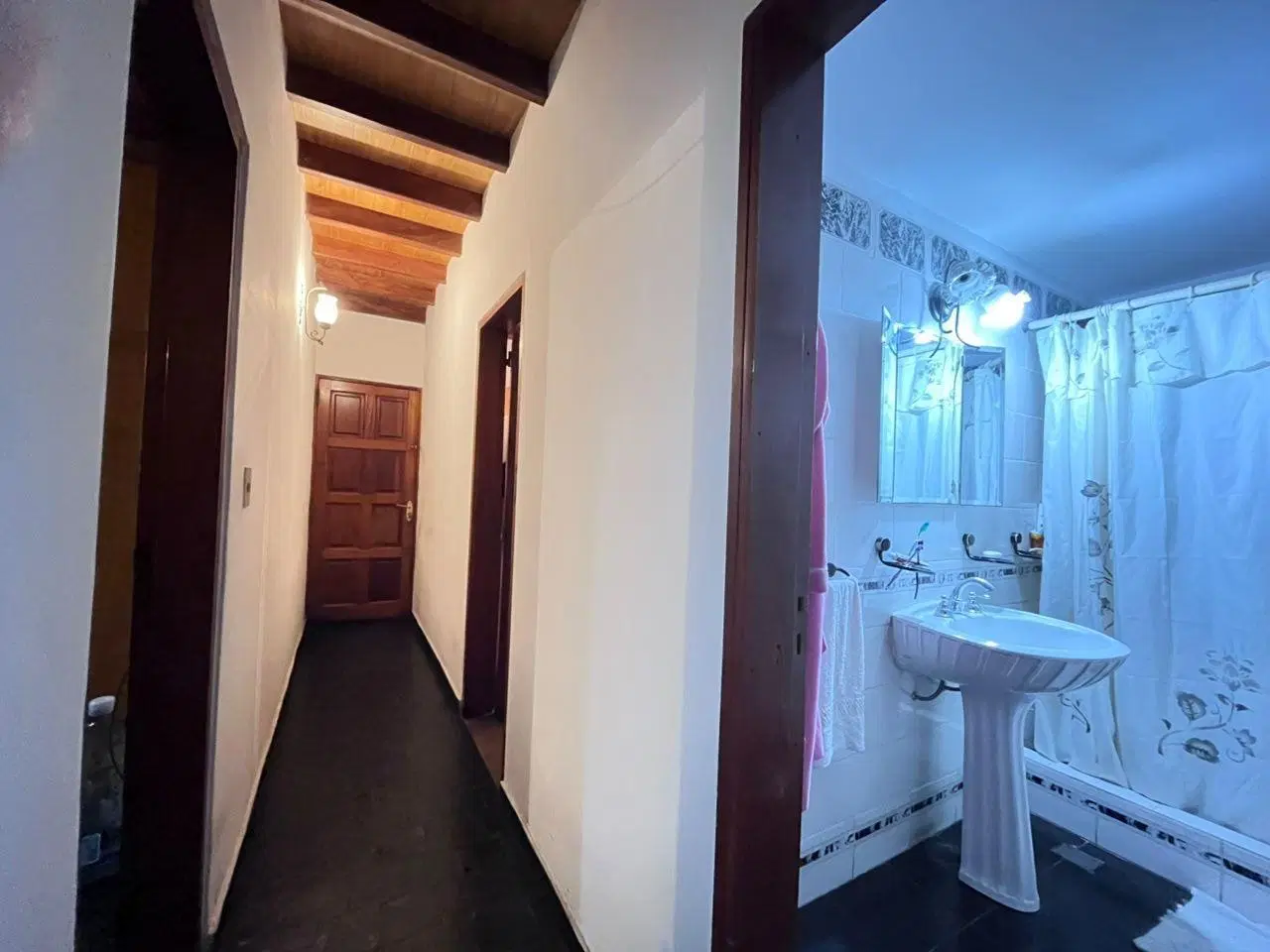 Casa 6 ambientes 4 dormitorios. | MARIQUITA SANCHEZ DE THOMPSON - (3F) 1044 3