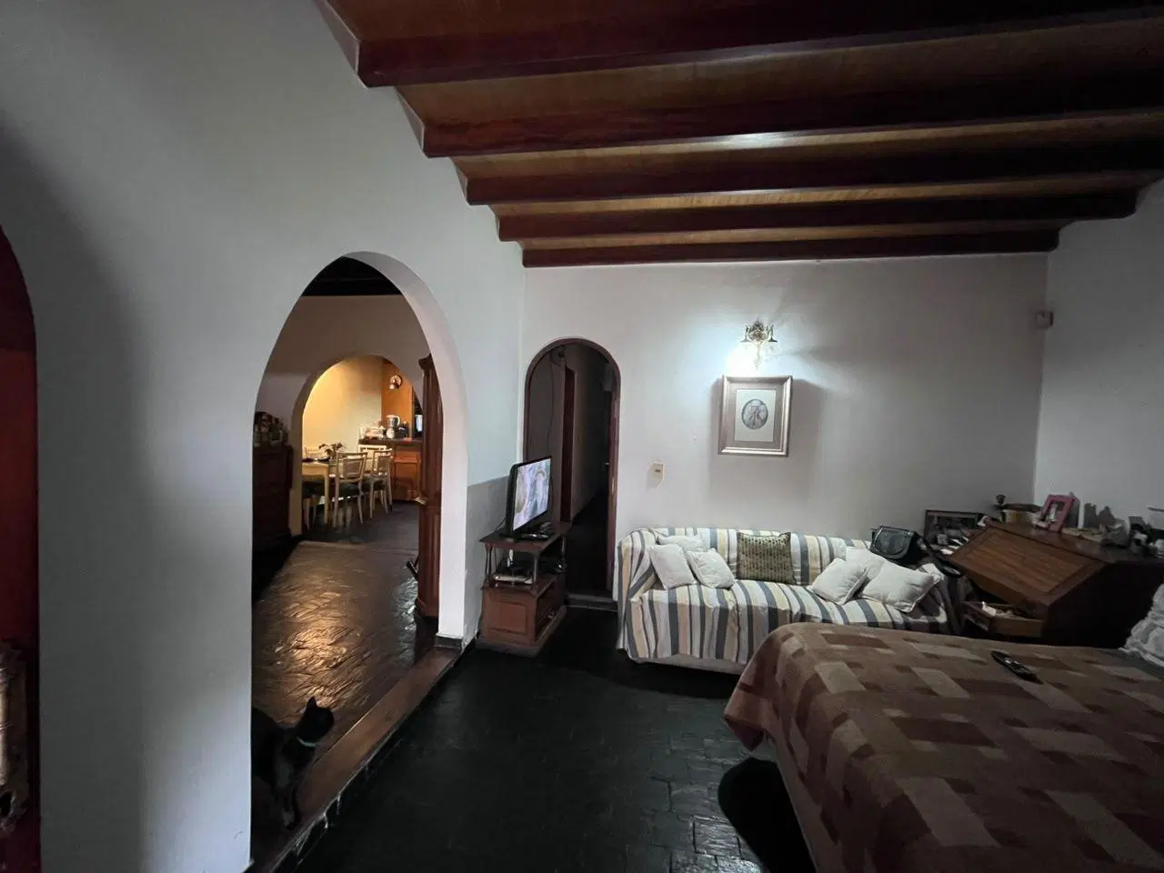 Casa 6 ambientes 4 dormitorios. | MARIQUITA SANCHEZ DE THOMPSON - (3F) 1044 1