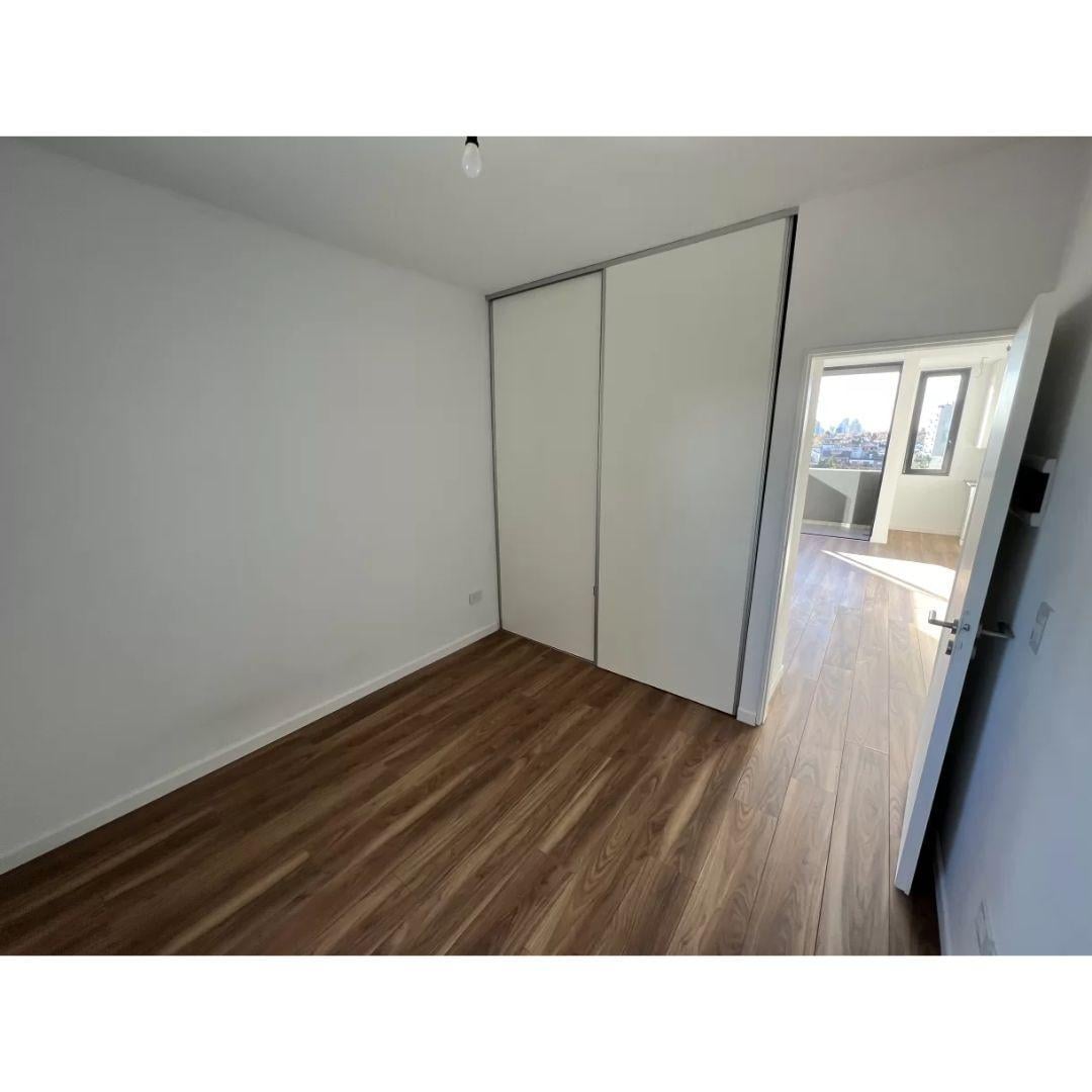 Foto de VENTA 2 AMBIENTES **EVA PERON 276 TEMPERLEY ESTE**, imagen 2