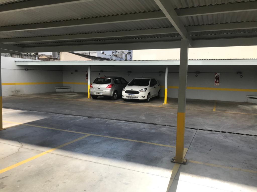 EXCELENTE PISO DE 3 AMB EN EDIFICIO C/ AMENITIES, COCHERA  Y BAULERA