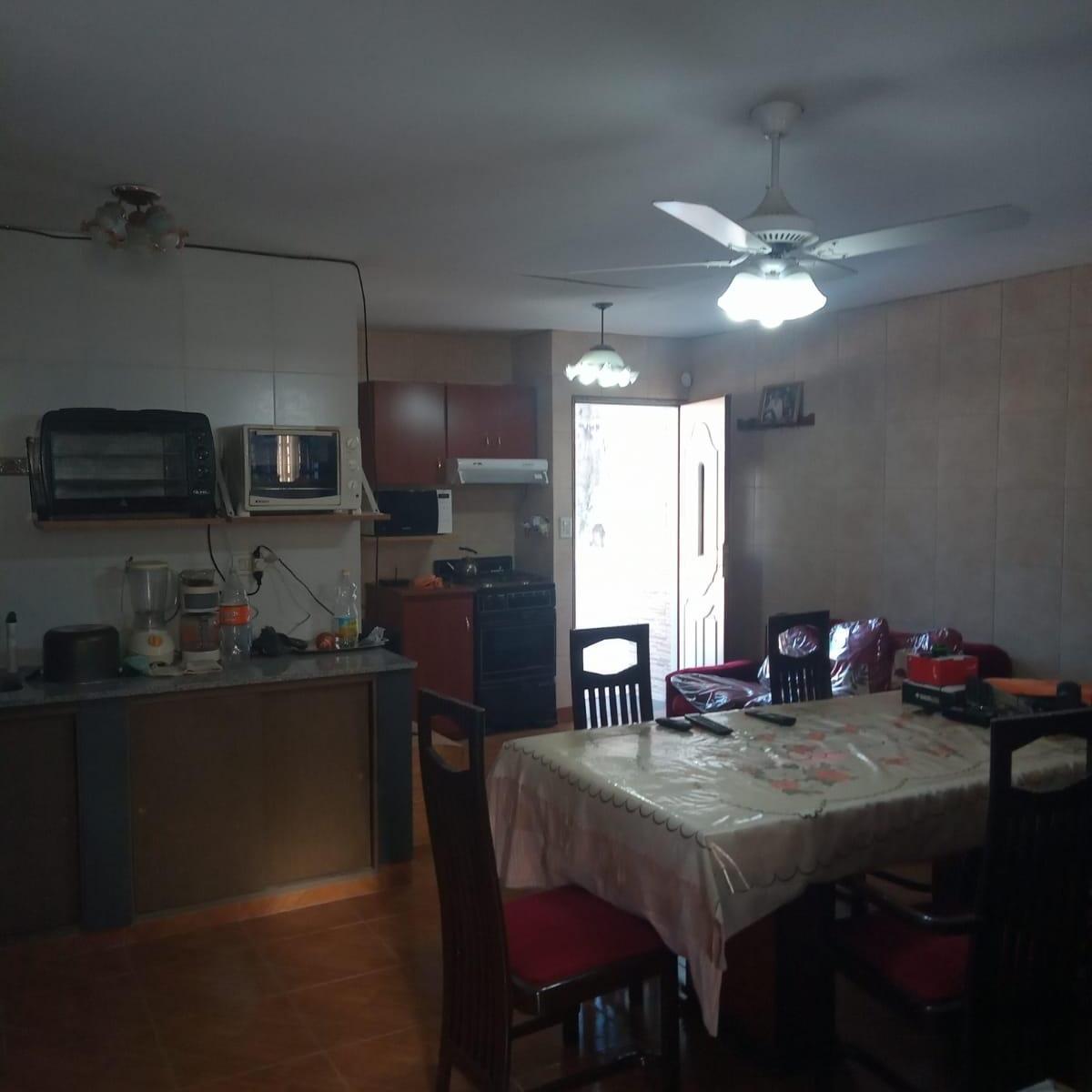Venta Amplia Casa Ideal Dos Familias - Vetere 83, Lomas de Zamora 2