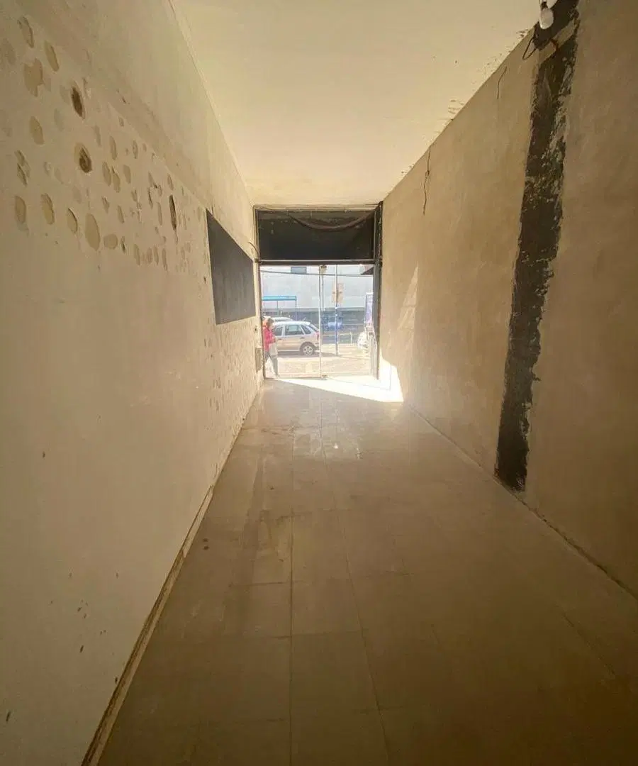 Importante Local Comercial en la Mejor Zona de Boedo al 200 2
