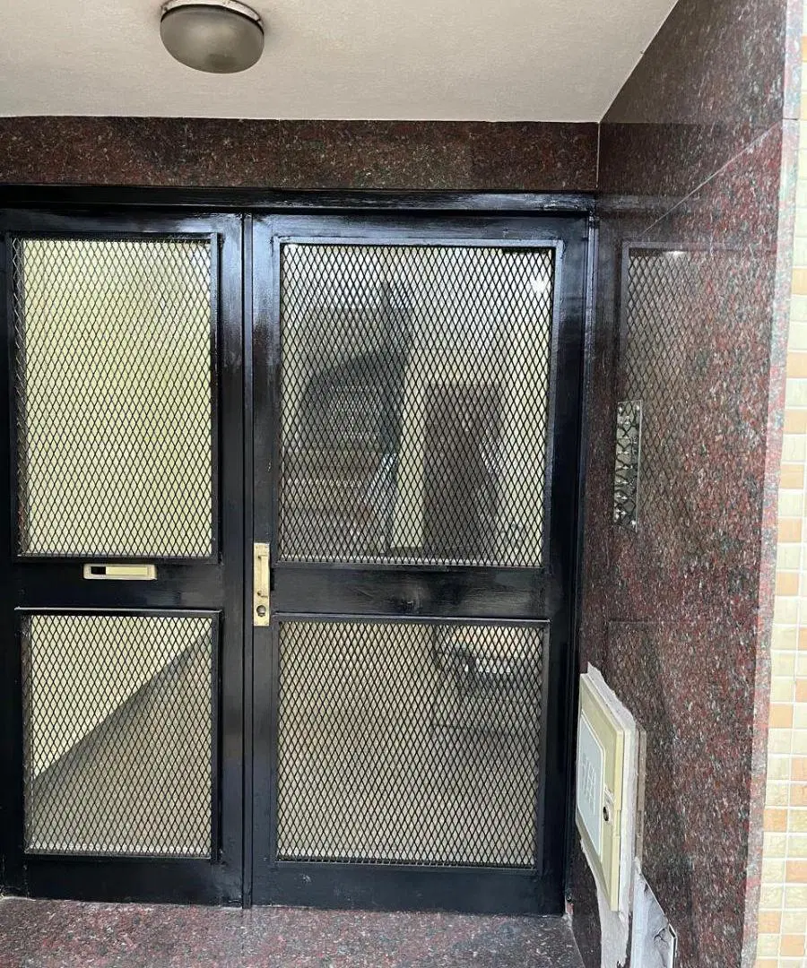 Departamento 2 Ambientes con Balcón al Frente – Excelente Ubicación en Lomas de Zamora 2