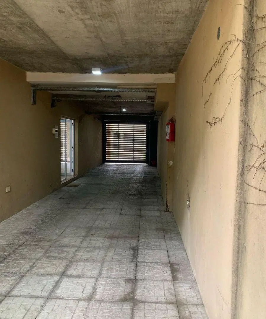 Departamento de 2 ambientes con cochera en Temperley 2