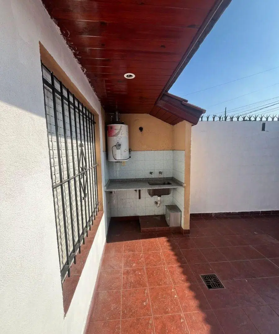 Casa 3 amb Laprida 2202 1
