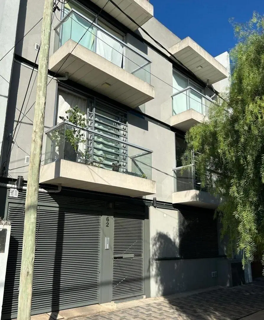 Departamento de 2 ambientes en planta baja Apto profesional/Oficina 1