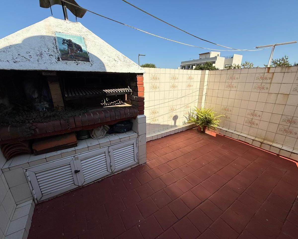 Venta| Casa - Ph, Al Frente, Entrada Independiente. 6 Ambientes. Muy Luminoso| Saa 4