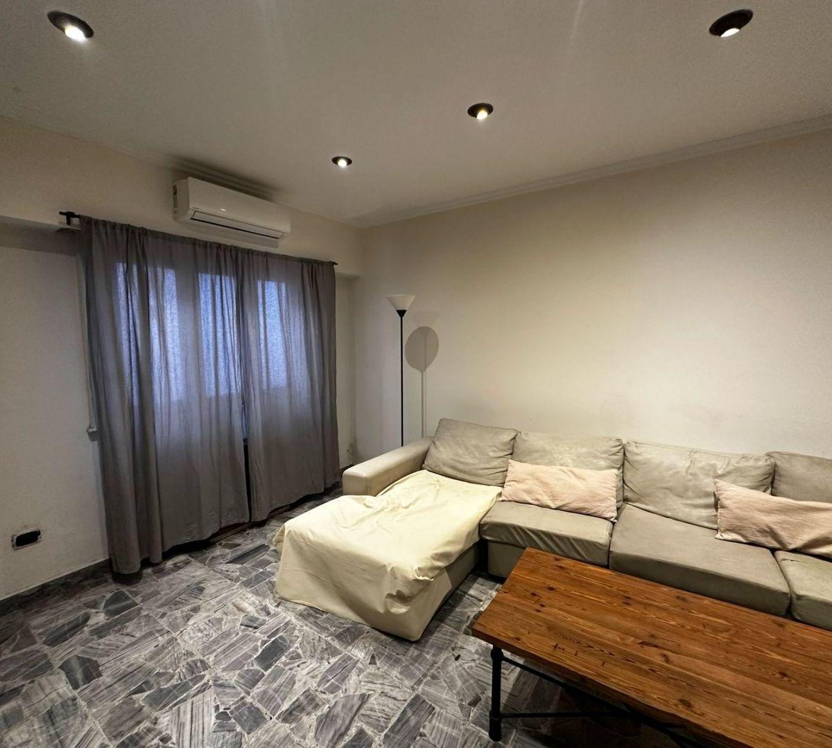 Venta| Casa de 6 Amb Desarrollada en Dos Plantas C/patio, Jardín C/parrilla y Gr 3