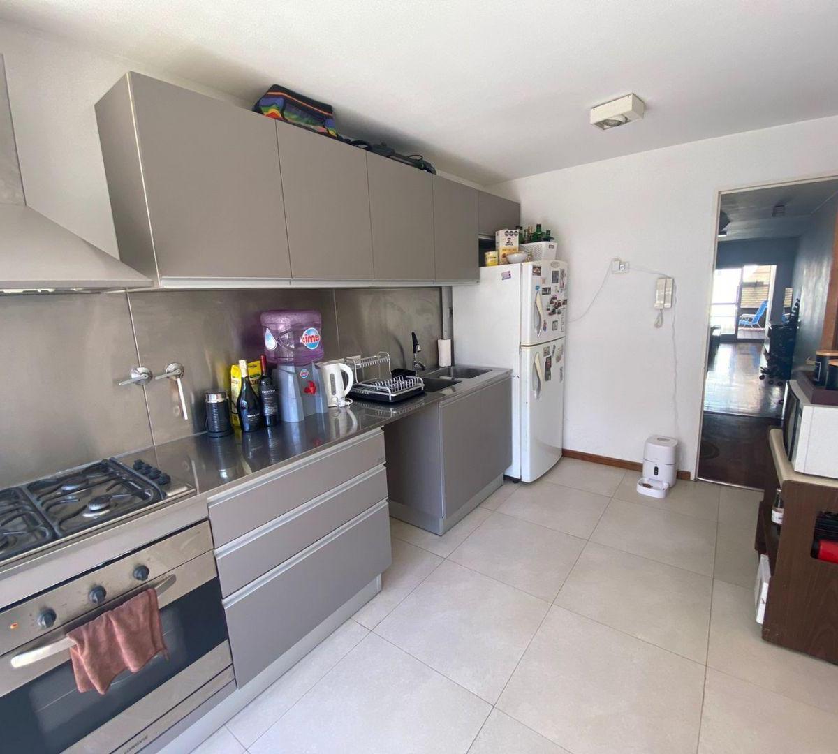 Venta|hermoso Tríplex Al Frente en Apacible Zona Residencial 2