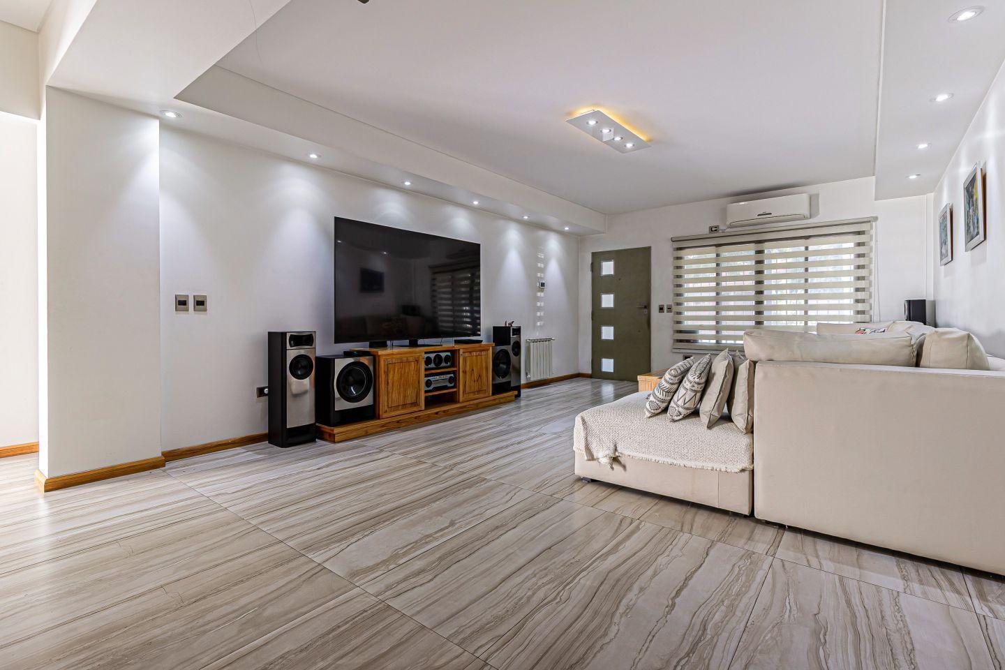 Foto de Venta | Casa 4 ambientes con pileta | Villa Urquiza, imagen 2