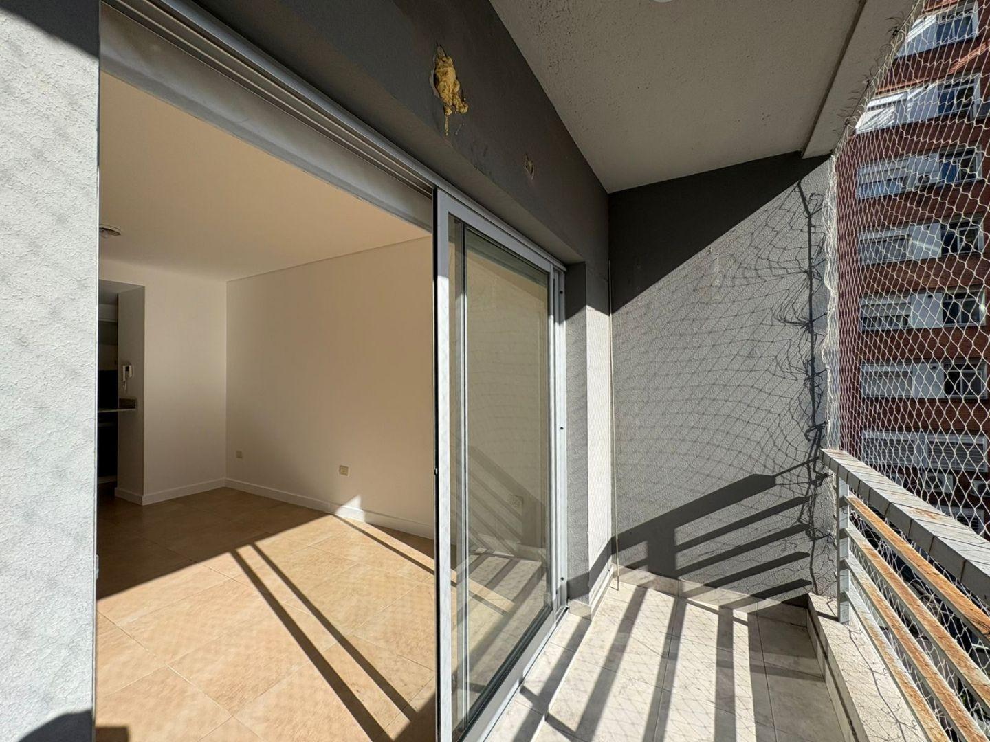 Alquiler | Departamento monoambiente con balcón | Belgrano