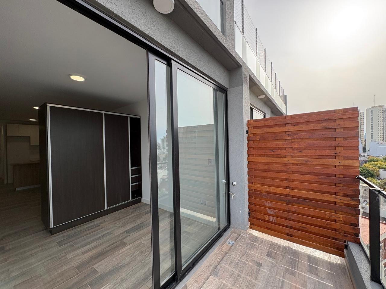Alquiler | Monoambiente con balcón + cochera | Coghlan