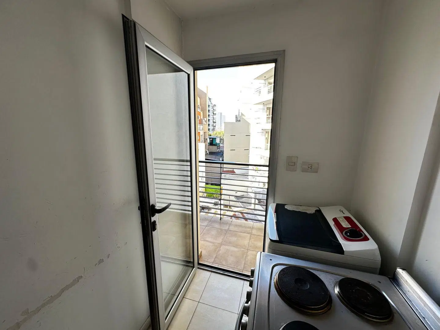 Venta | Departamento 2 ambientes con balcón | Saavedra 8