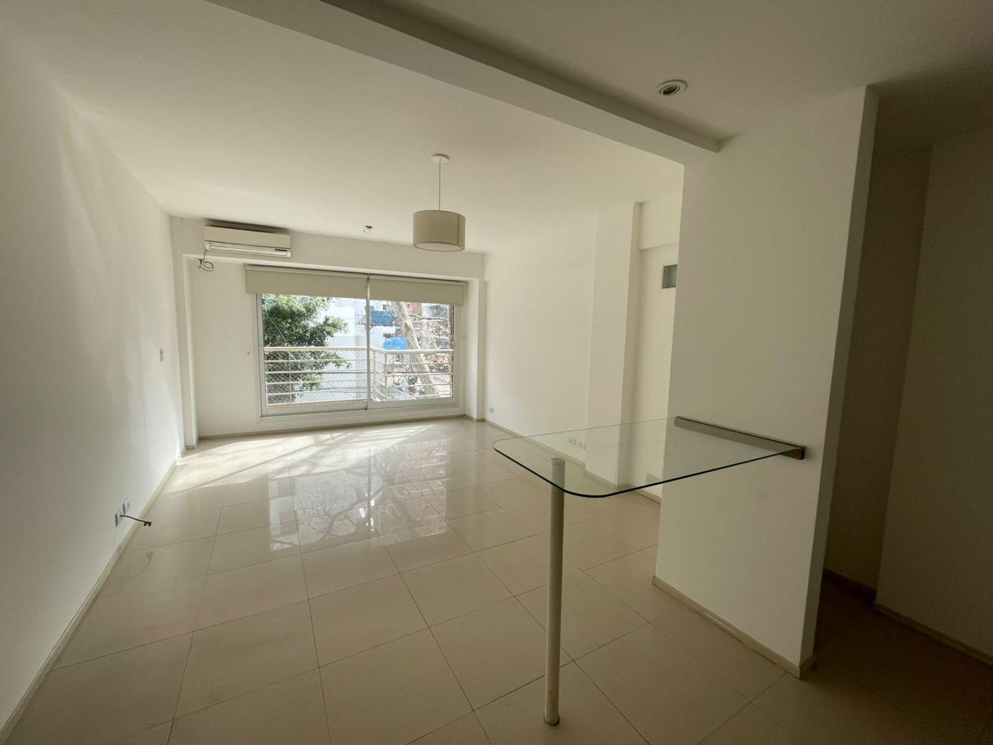 Foto de Alquiler | Monoambiente con balcón | Coghlan, imagen 3