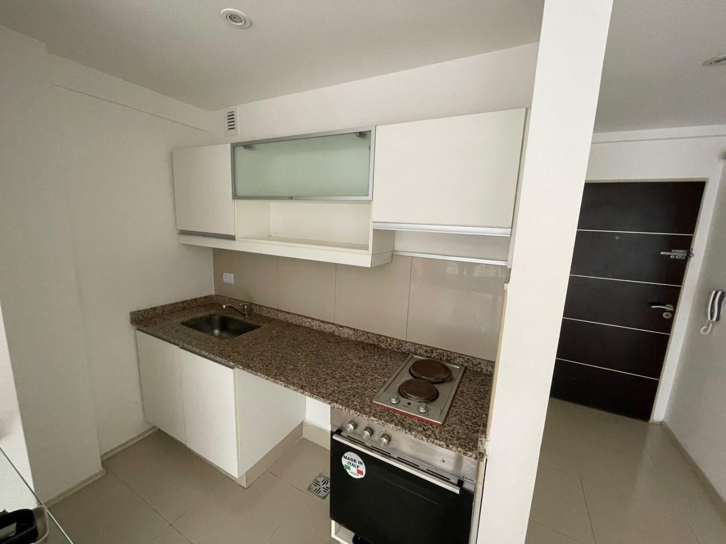 Foto de Alquiler | Monoambiente con balcón | Coghlan, imagen 4