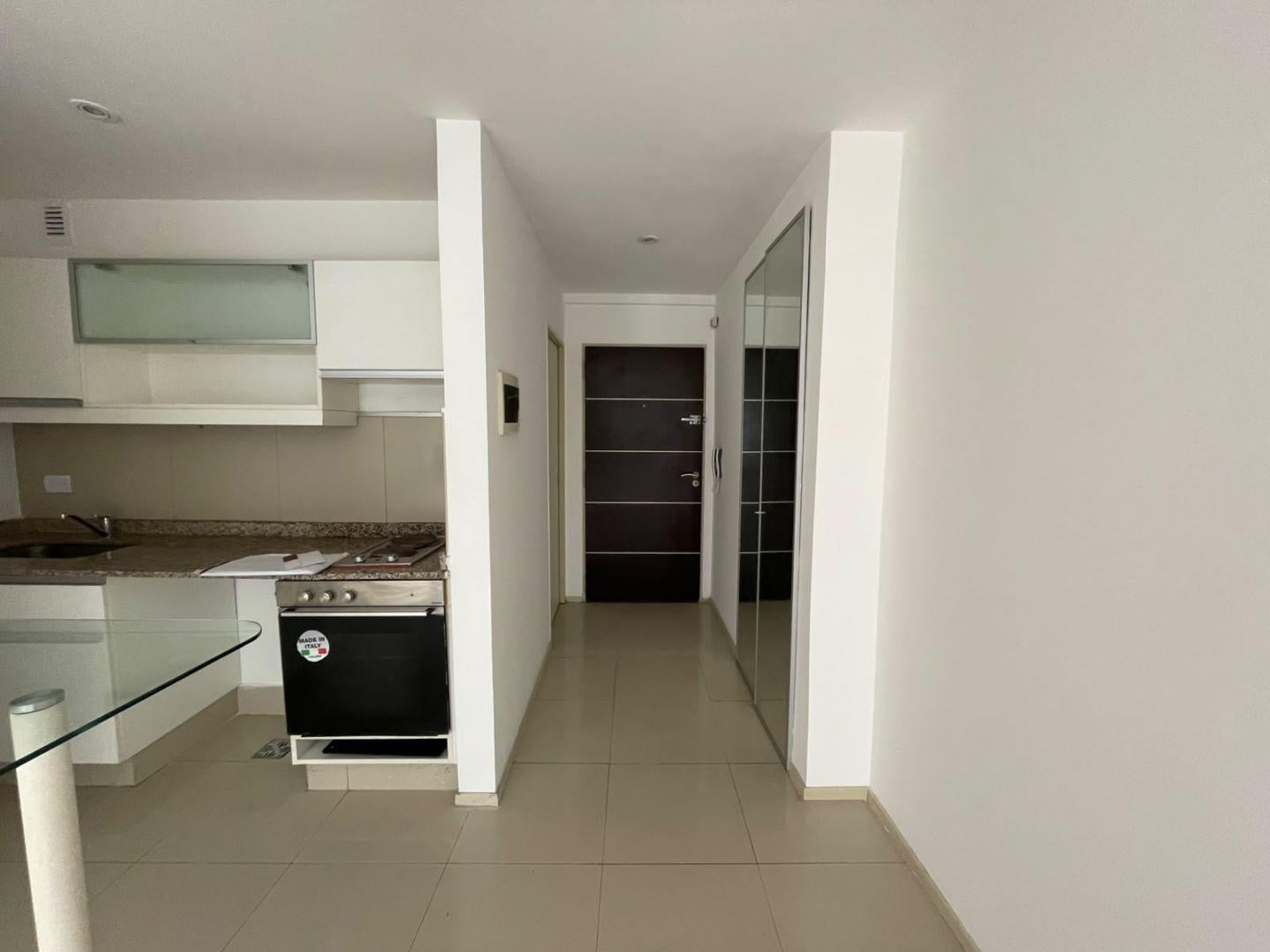 Foto de Alquiler | Monoambiente con balcón | Coghlan, imagen 1