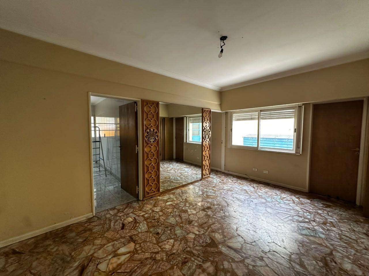 Foto de Alquiler | PH 4 ambientes con balcón, patio y terraza | Saavedra, imagen 3