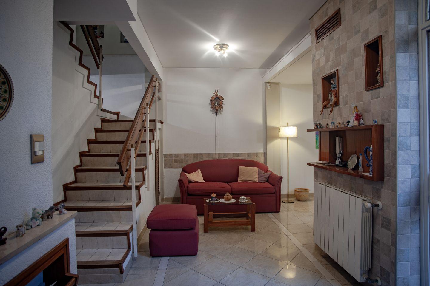 Foto de Venta| Casa 4 ambientes con cochera, patio y terraza | Villa Urquiza, imagen 2
