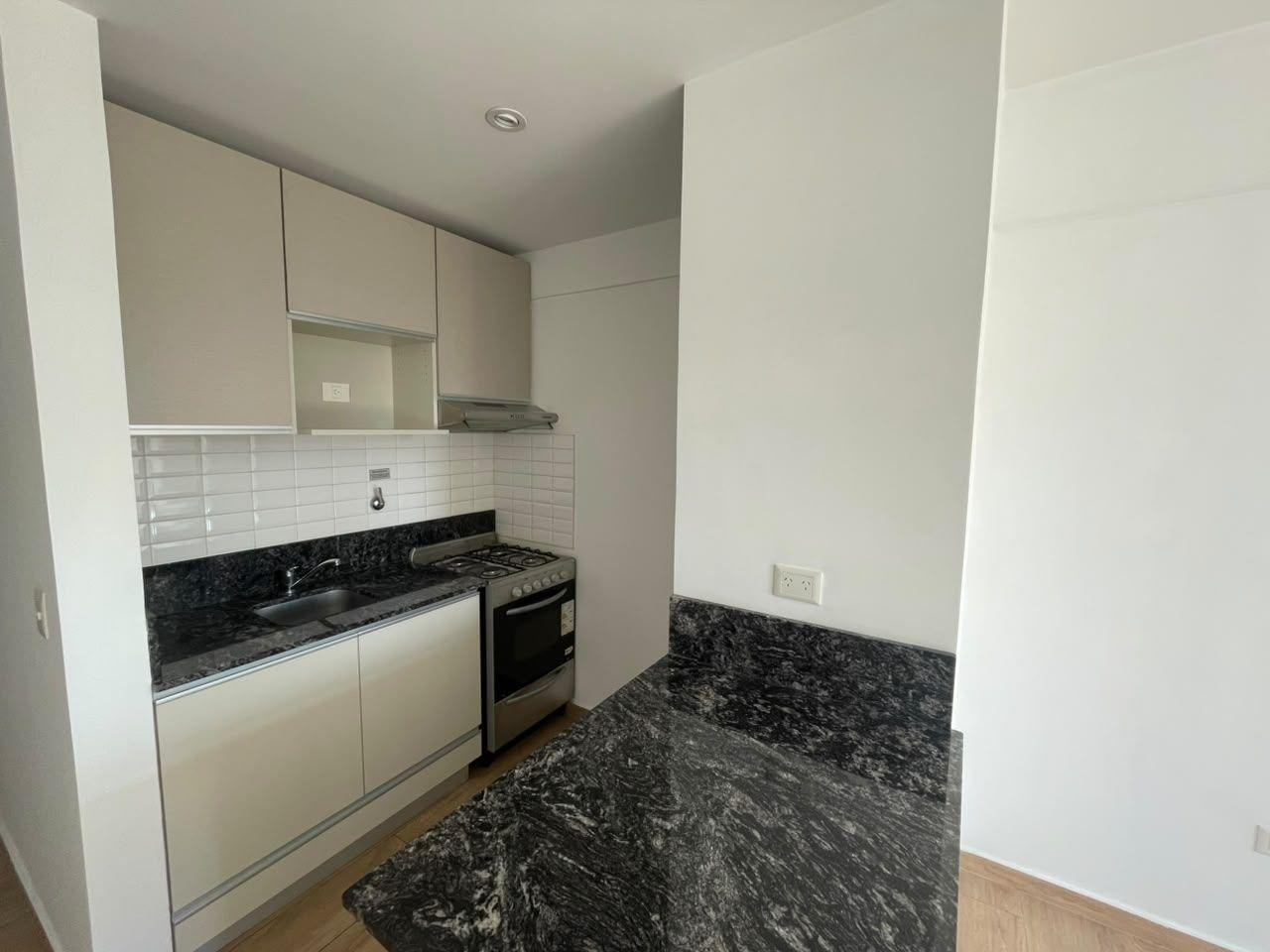 Foto de Alquiler | Monoambiente con balcón | Coghlan, imagen 2