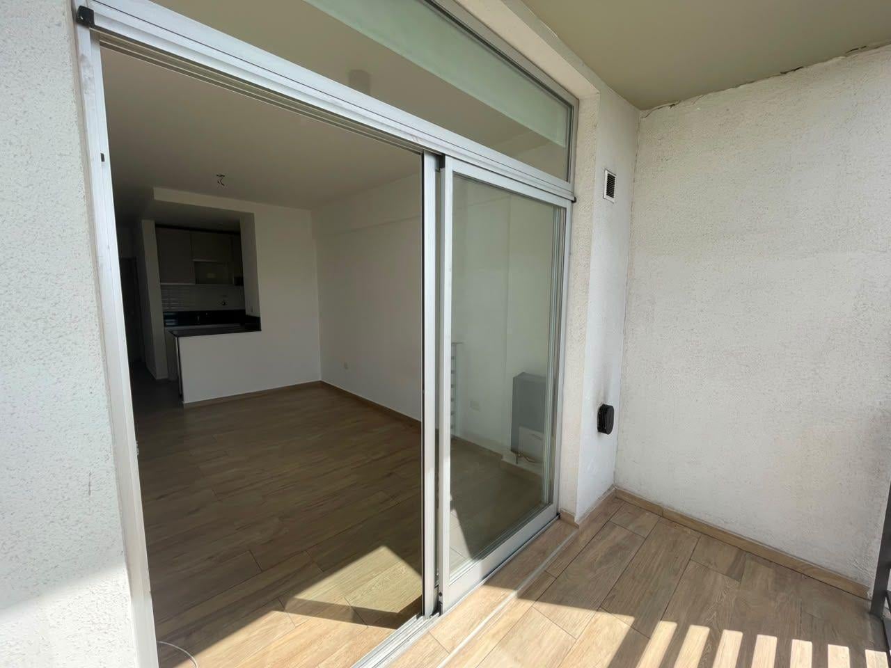 Foto de Alquiler | Monoambiente con balcón | Coghlan, imagen 1