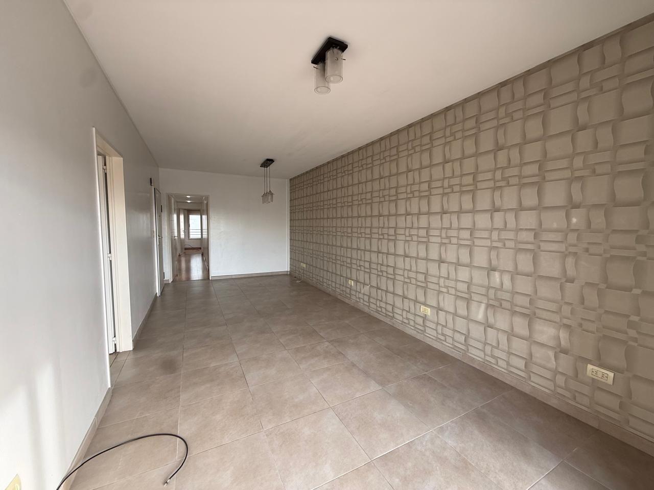 Foto de Alquiler | Departamento 3 ambientes con balcón | Coghlan, imagen 3