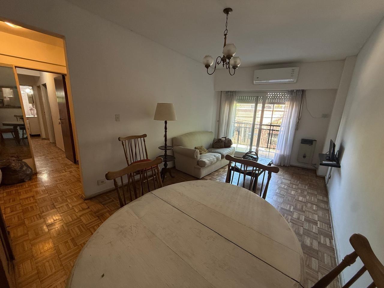 Foto de Alquiler | Departamento 3 ambientes con balcón | Coghlan, imagen 3