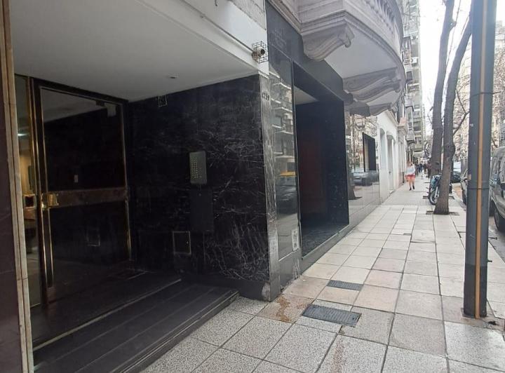 2 Ambientes - Lavadero - Muy luminoso - 48 Mts2 2