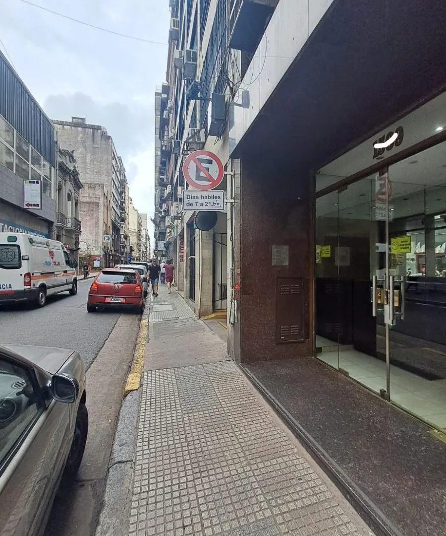 2 Ambientes - Frente - Muy luminoso -52 Mts2 OPORTUNIDAD!!!!! 2