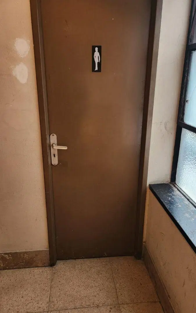 Oficina de 15 m² en edificio profesional en Monserrat. 1