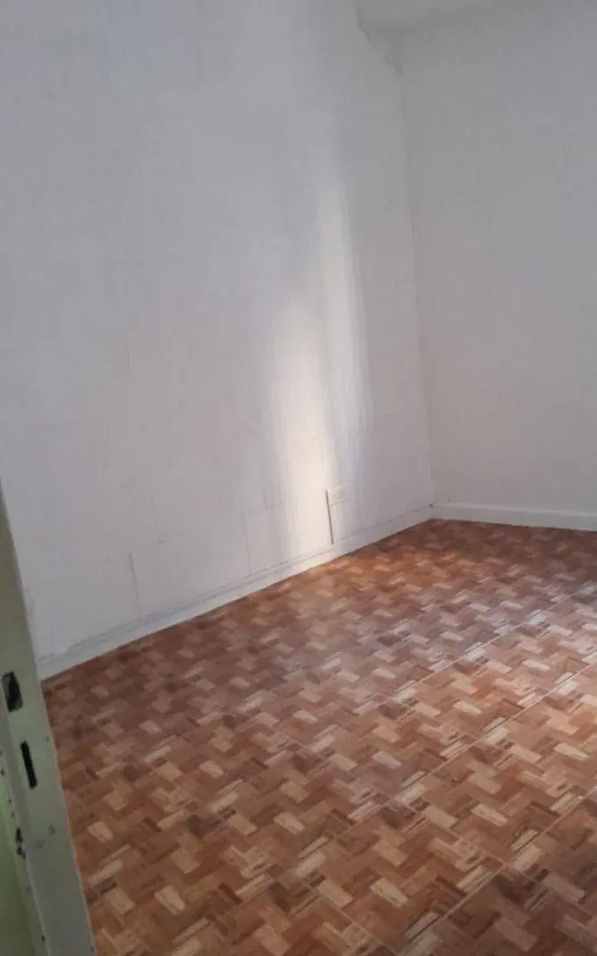2 AMBIENTES AMPLIOS PLACARES - MUY LUMINOSO AL FRENTE -PB -36 METROS CUADRADOS - BUEN EDIFICIO 3