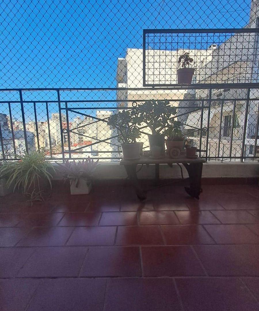 Foto de SEMIPISO - 4AMBIENTES/DEPENDENCIAS DE SERVICIO -DOS BALCONES - MUY, imagen 3