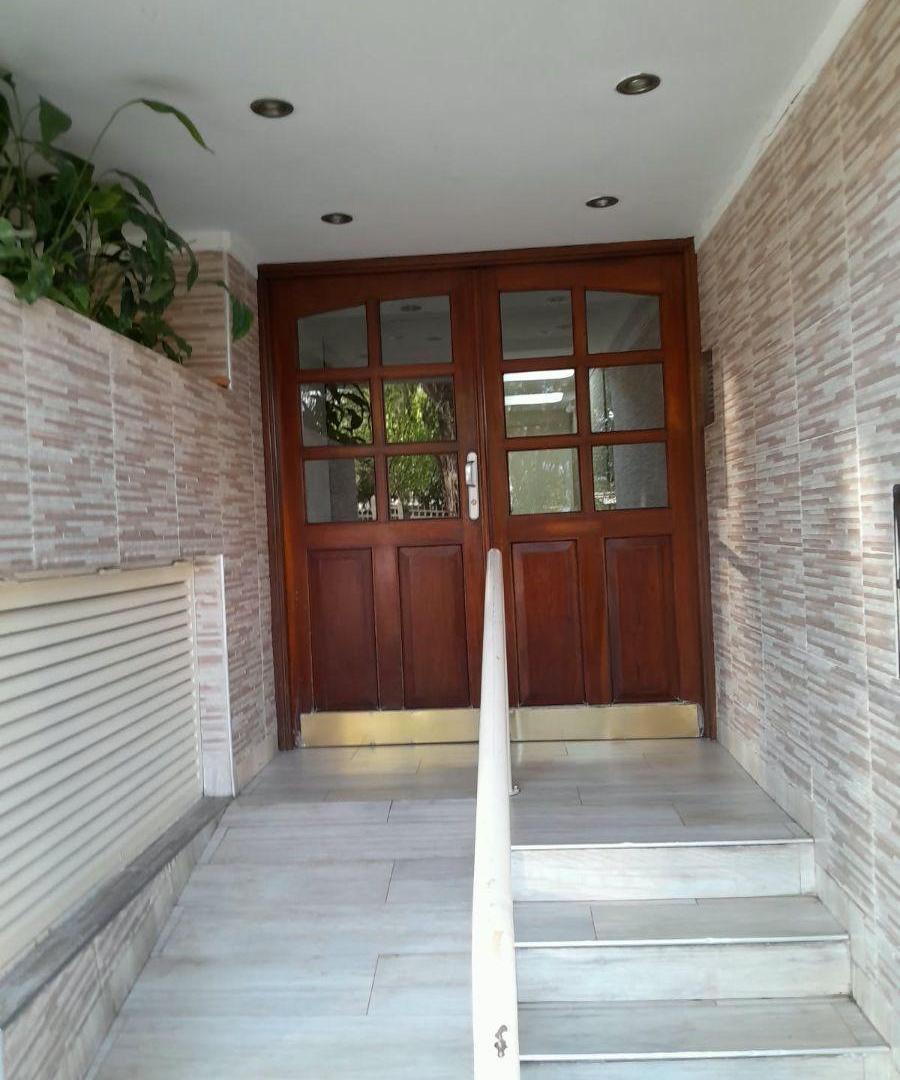 Foto de BELGRANO R - BUEN EDIFICIO - 3 AMB.- COCINA - BAÑO COMPLETO - LAVADERO, imagen 2