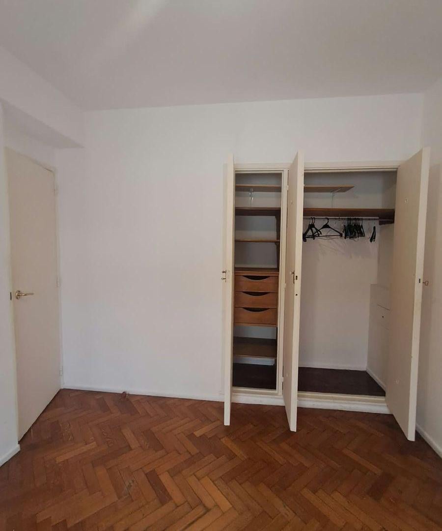 Foto de EDIFICIO DE CATEGORÍA - 4 AMBIENTES CON DEPENDENCIA DE SERVICIO, imagen 1