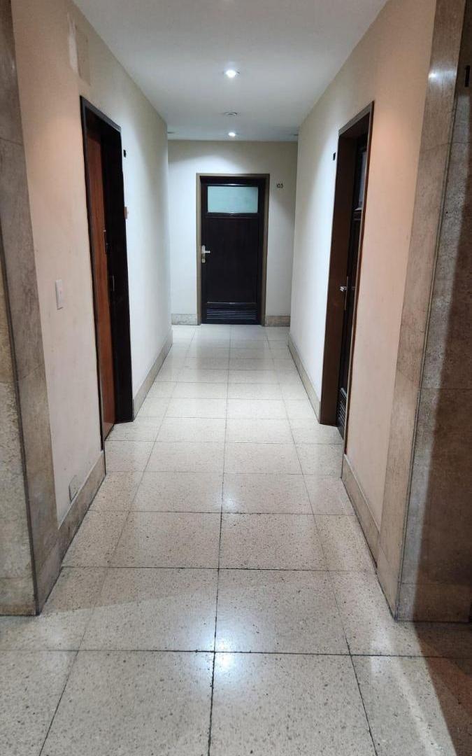 Foto de Oficina de 15 m² en Edificio Profesional en Monserrat., imagen 3