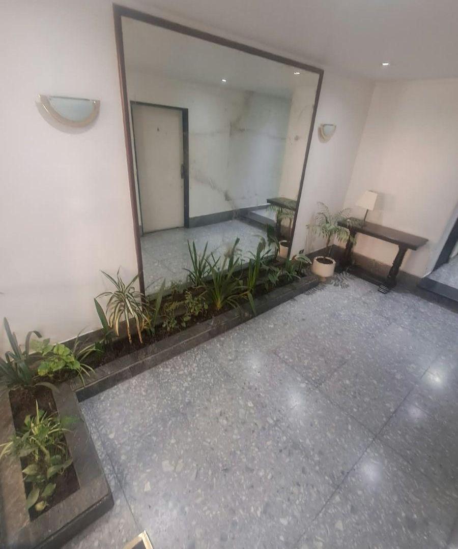 Foto de RECOLETA - AZCUENAGA 1400 - 2 AMBIENTES - COCINA - BAÑO COMPLETO, imagen 2