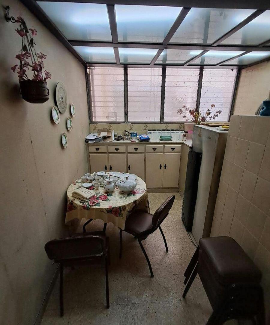 Foto de ALQUILER TEMPORARIO- FRENTE - BALCÓN -3 AMBIENTES CON DEPENDENCIAS DE, imagen 2