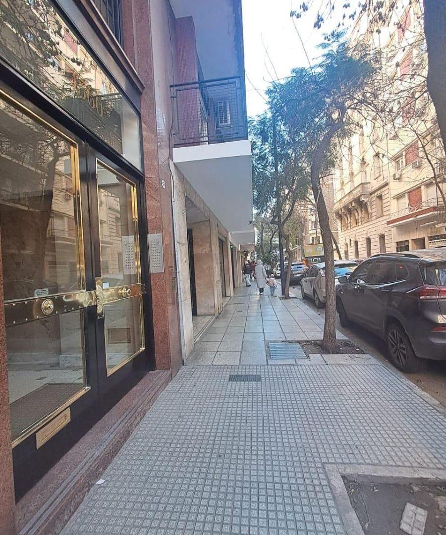 Foto de EDIFICIO DE CATEGORÍA - SEMIPISO - 4 AMBIENTES C/DEPENDENCIAS DE, imagen 2