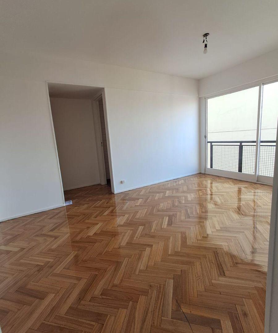 Foto de EXCELENTE ESTADO- PISO ALTO -DOS AMBIENTES -CONTRAFRENTE -MUY, imagen 3