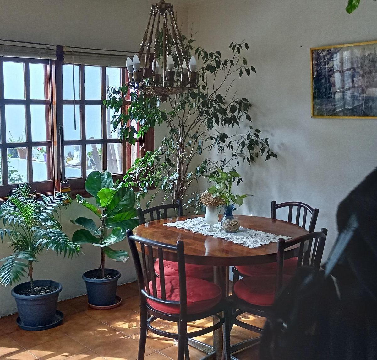Casa Exc Zona de Ballester 4 Dorm + Play Amplio Jardín, Pileta, Quincho 2