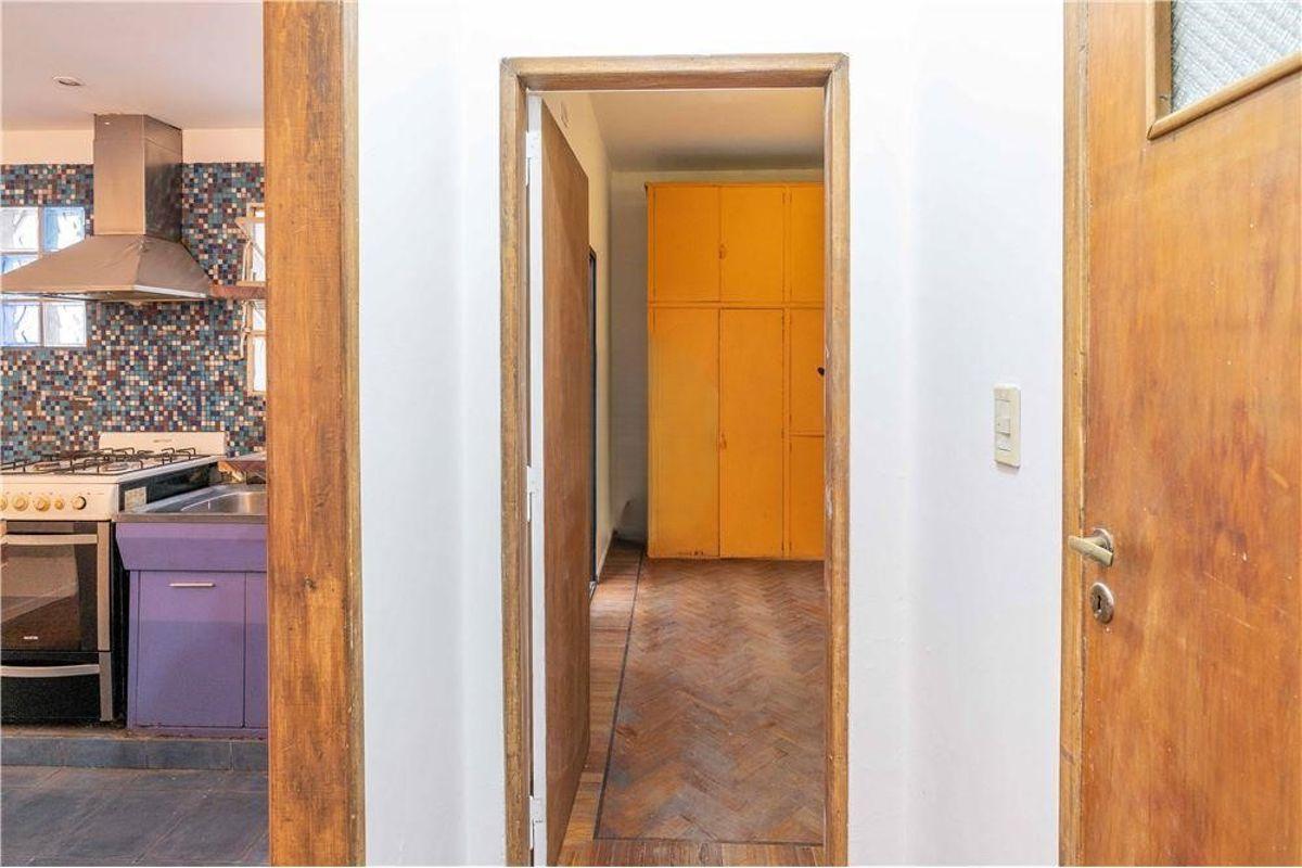 Foto de Lindísimo PH reciclado, atípico, super lindo y luminoso! con 2 patios y, imagen 5