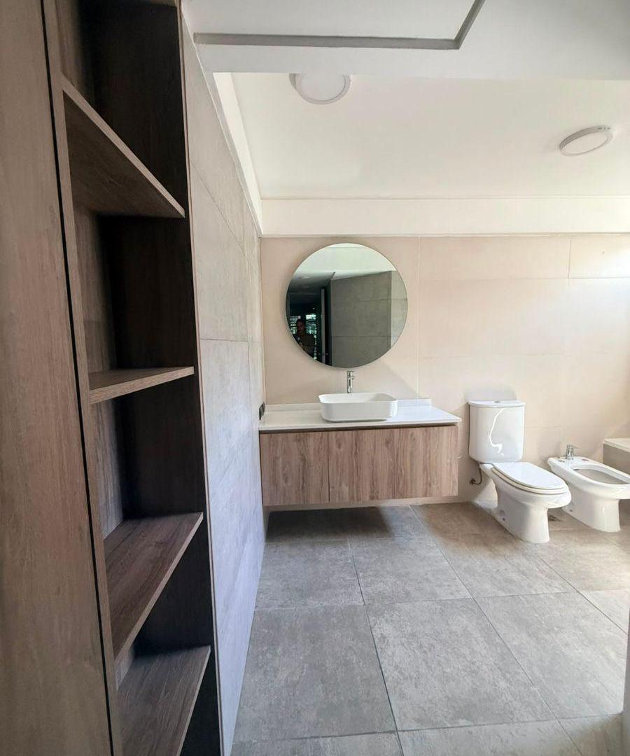 Foto de Venta 4 Ambientes en Torre 208 m² con Cochera, Baulera y Seguridad 24, imagen 3