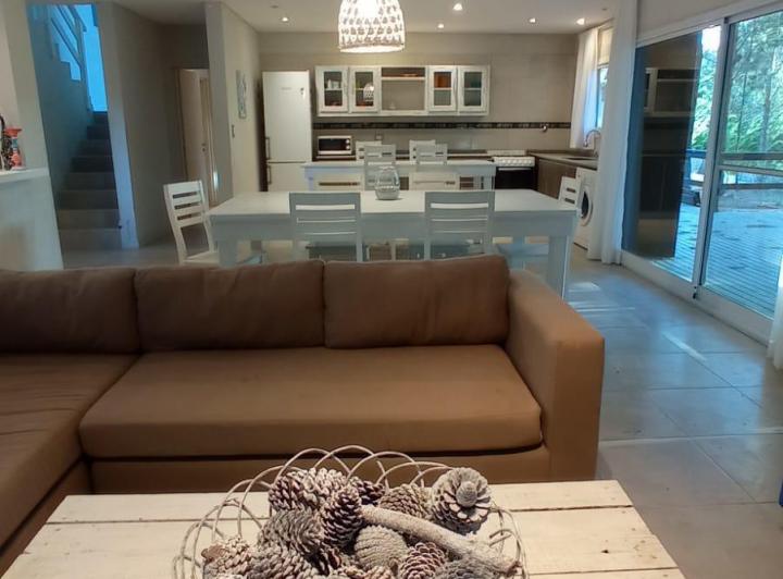 Barrio Senderos I Lote Nº 178 | 3 Dorm. | 2 Plantas | Vista Al Bosque 1