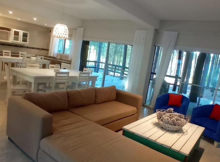 Barrio Senderos I Lote Nº 178 | 3 Dorm. | 2 Plantas | Vista Al Bosque 3