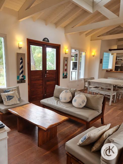 CASA EN VENTA Y ALQUILER | COSTA ESMERALDA | LOTE DOBLE