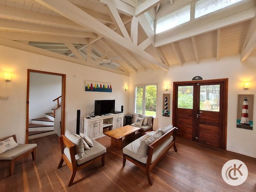 Foto de CASA EN VENTA Y ALQUILER | COSTA ESMERALDA | LOTE DOBLE, imagen 5