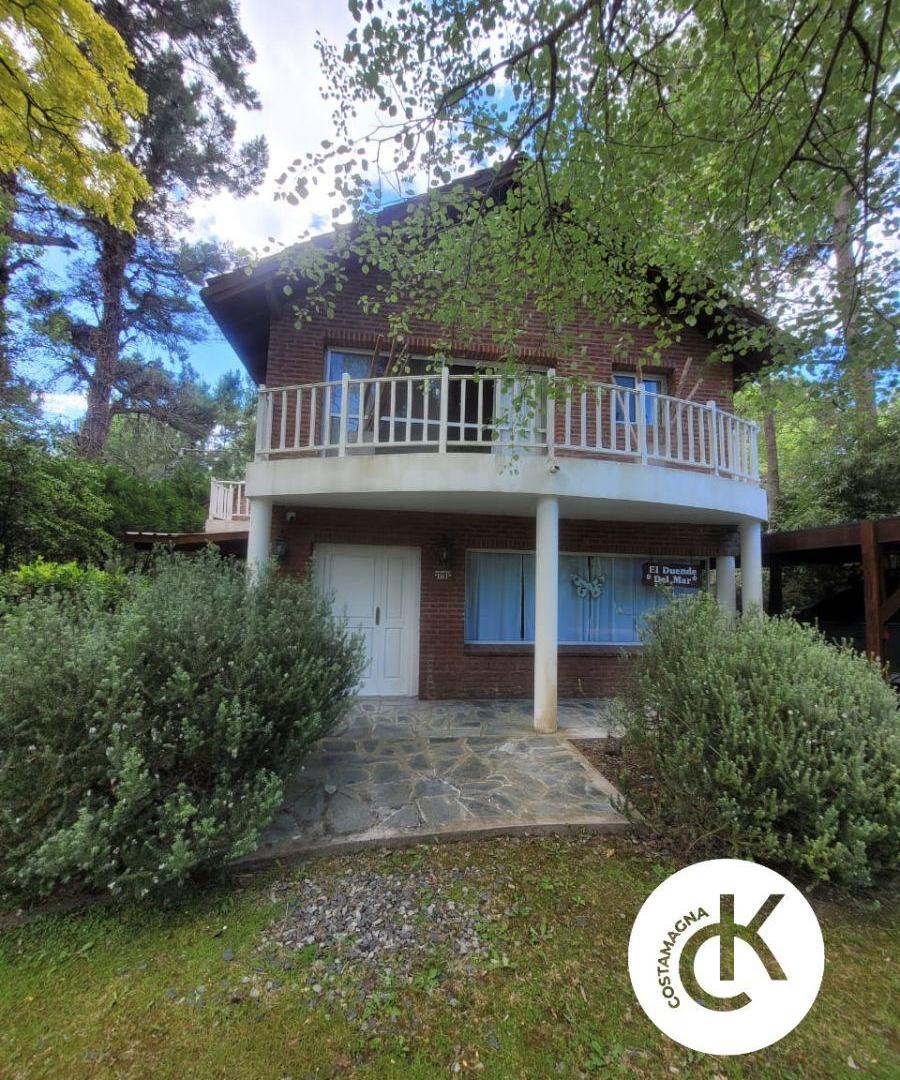 CASA EN ALQUILER | CARILO | PISCINA | 5 AMBIENTES