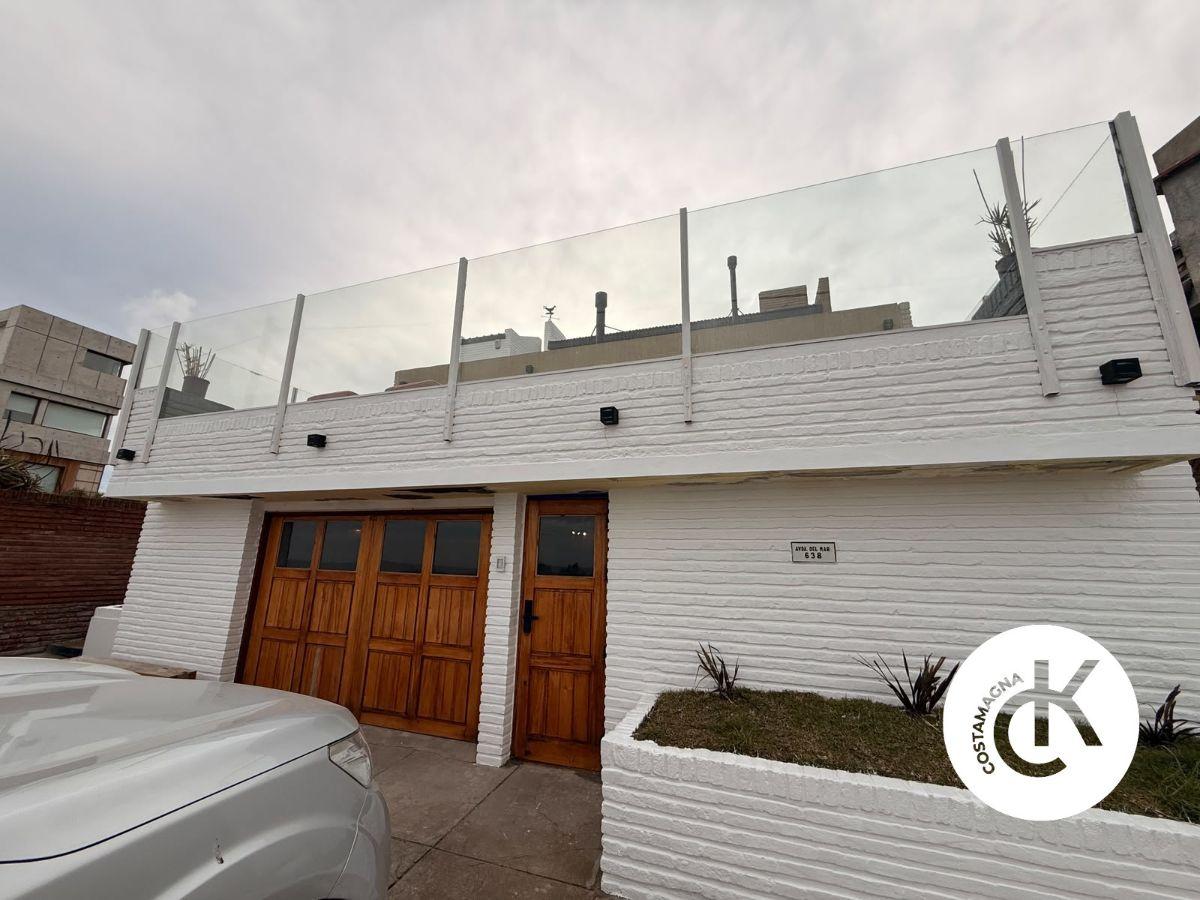Foto de CASA EN ALQUILER | FRENTE AL MAR | PINAMAR | 3 DORMITORIOS + DEPENDENCIA, imagen 2