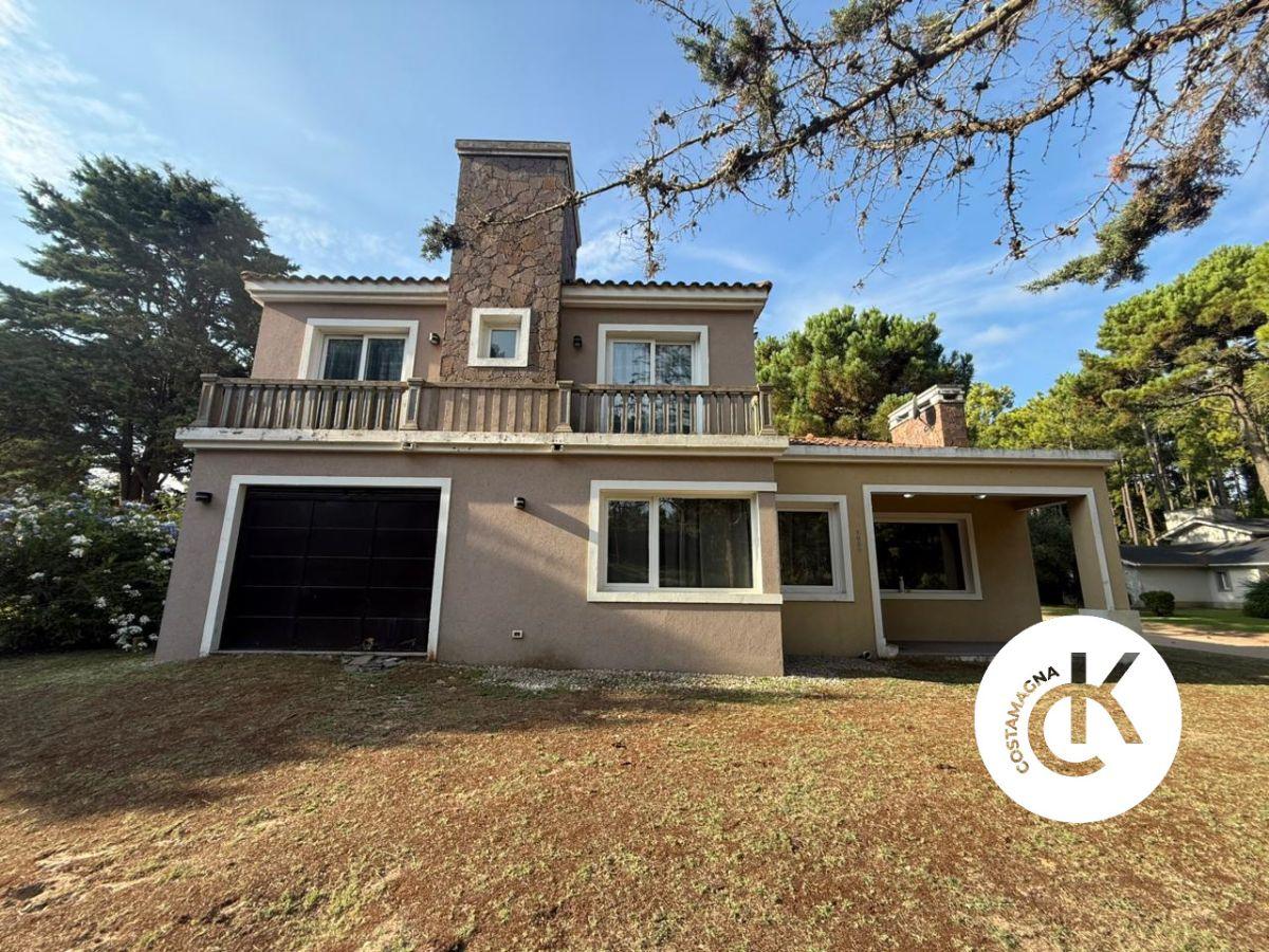 Foto de CASA EN ALQUILER TEMPORADA 2027 | 4 DORMITORIOS | BARRIO TRIDENTE |, imagen 2