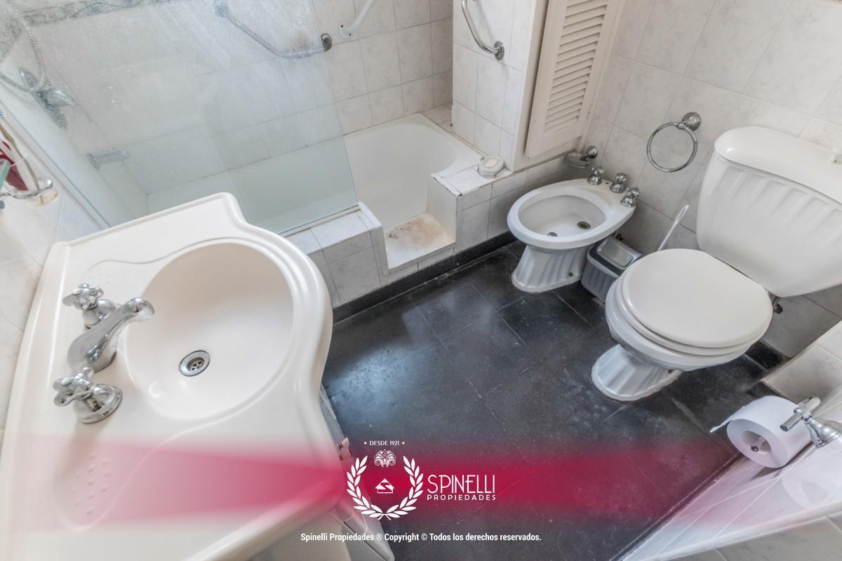 Semipiso 3 amb de 84m2 c/baño y toilette en edificio de gran categoría en San Juan y Boedo